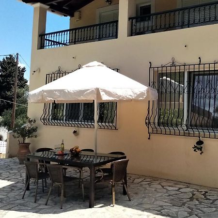 فيلا Lemoni Corfu House Achílleion المظهر الخارجي الصورة